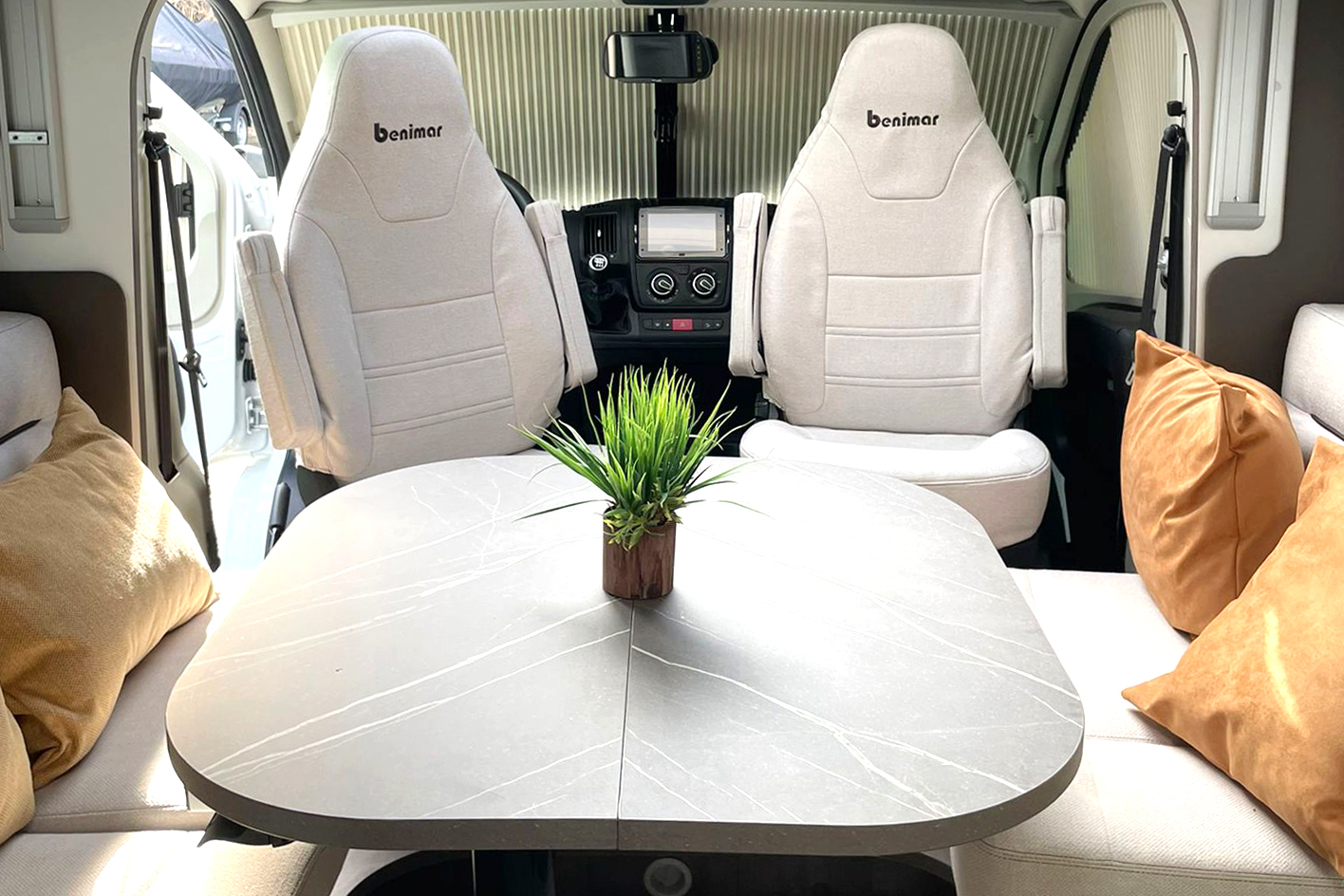 Alquiler de autocaravana en La Selva
Alquiler de autocaravana en el Maresme
Alquiler de autocaravanas en Cataluña
Autocaravana equipada en alquiler en Blanes
Alquiler de camper en Blanes
Autocaravanas en Blanes para viajar por la Costa Brava